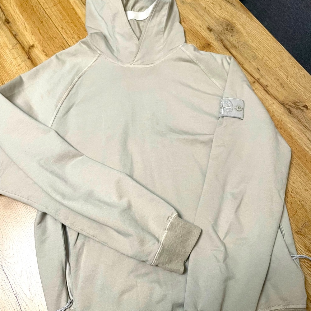 MENS STONE ISLAND HOODIE - SIZE: L - IN GREAT CONDITION!